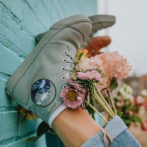 Bangs Unisex High Top Sneakers